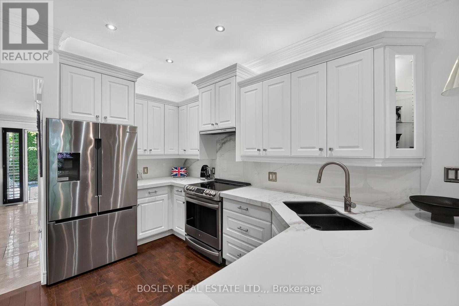 Unit 5 - 175 Queen Street, Niagara-On-The-Lake, Ontario  L0S 1J0 - Photo 4 - X13464028