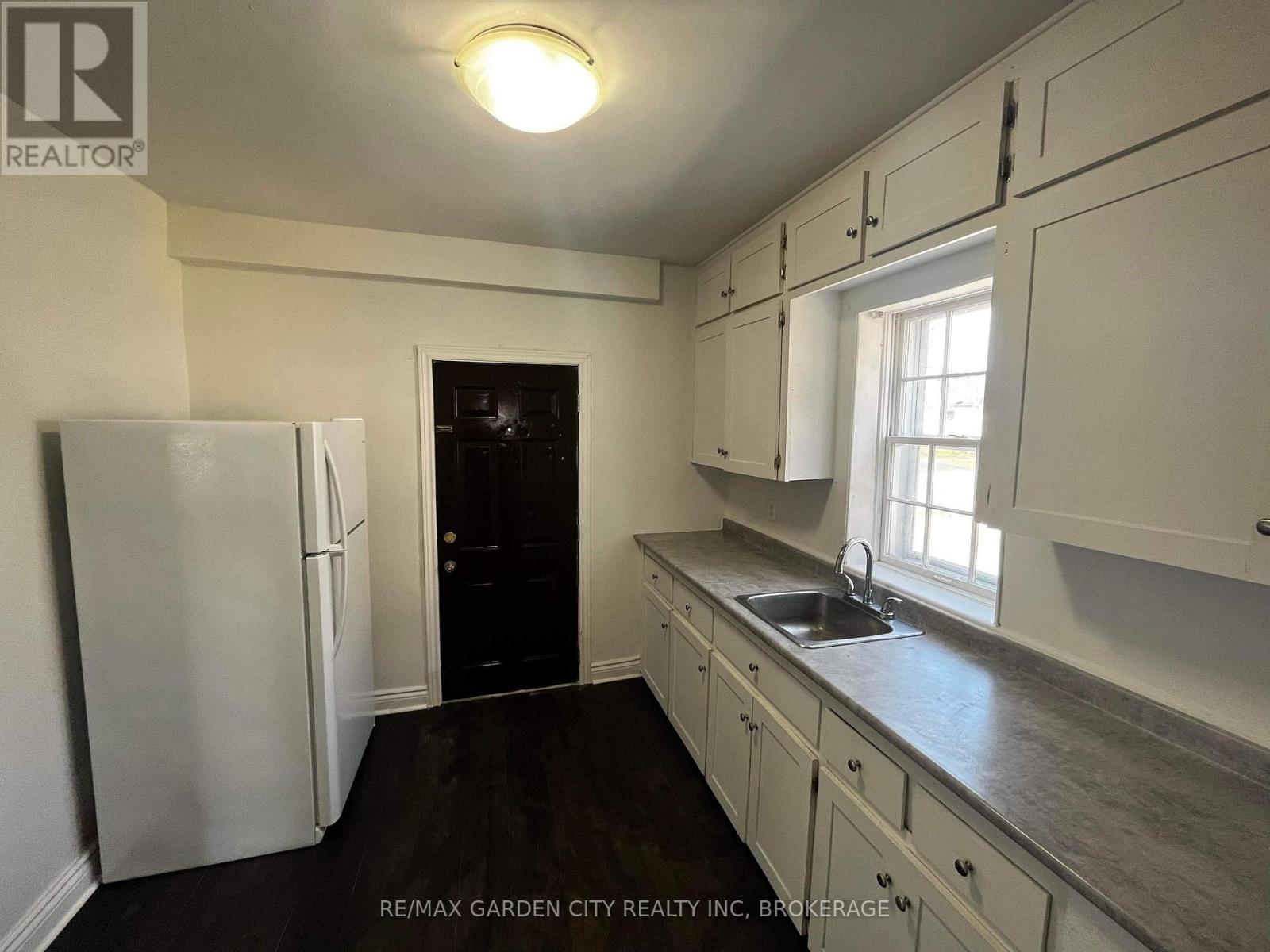 Unit #1 - 29 Rykert Street S, St. Catharines, Ontario  L2S 1Y8 - Photo 5 - X13464196