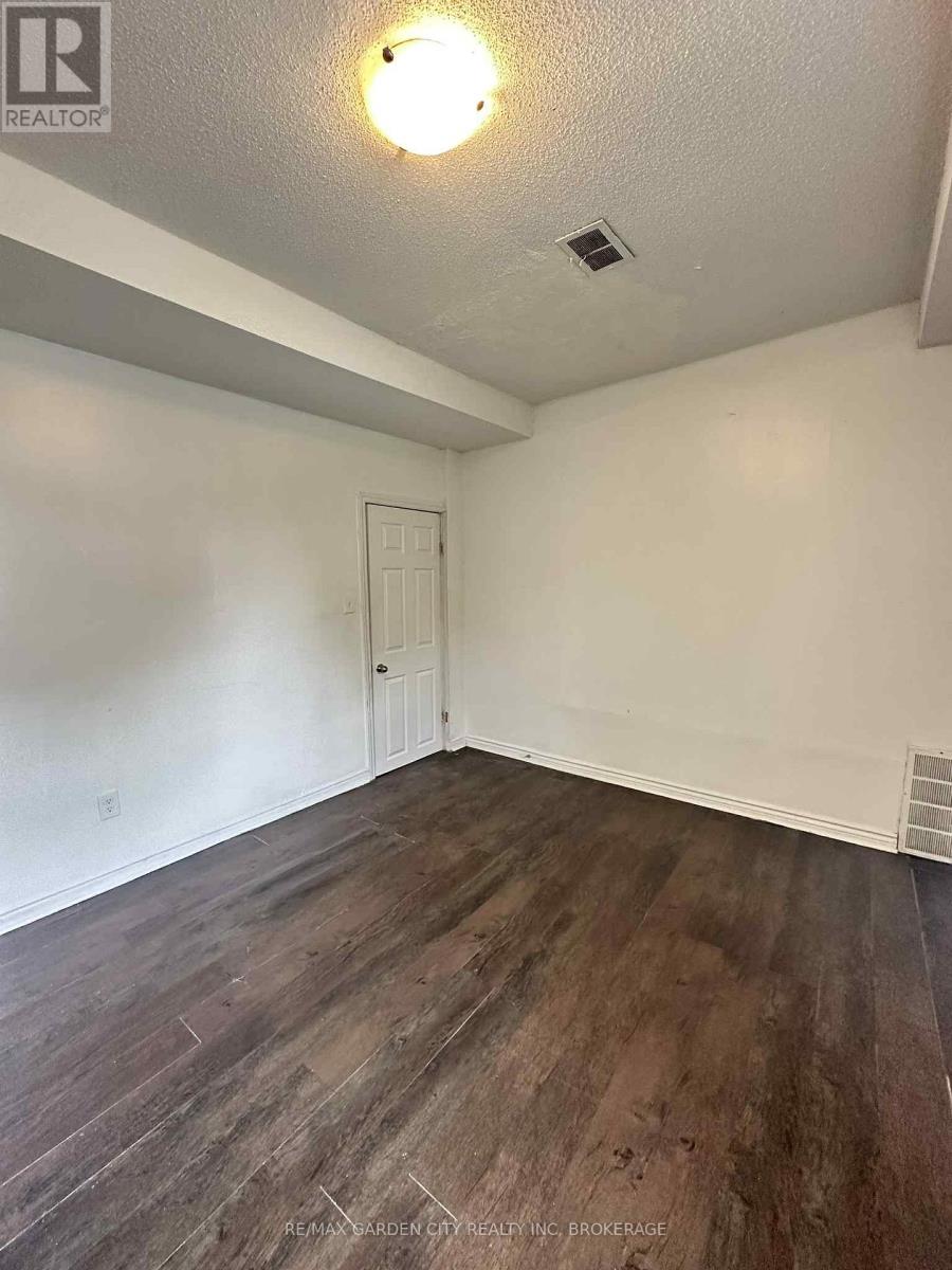 Unit #1 - 29 Rykert Street S, St. Catharines, Ontario  L2S 1Y8 - Photo 7 - X13464196