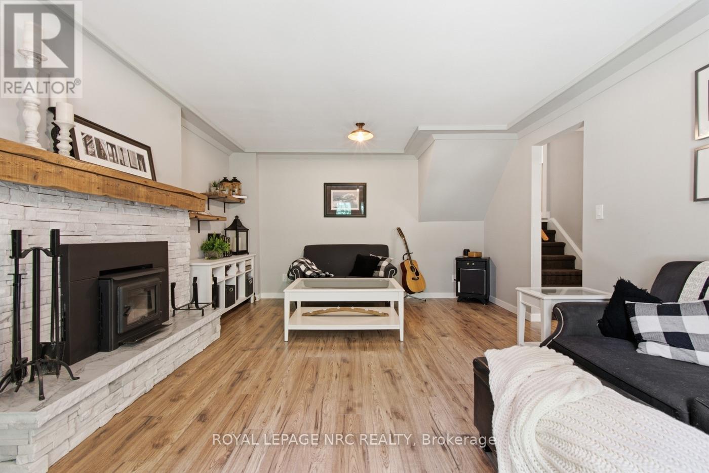 37 Spruceside Crescent, Pelham, Ontario  L3E 0G1 - Photo 18 - X13465252