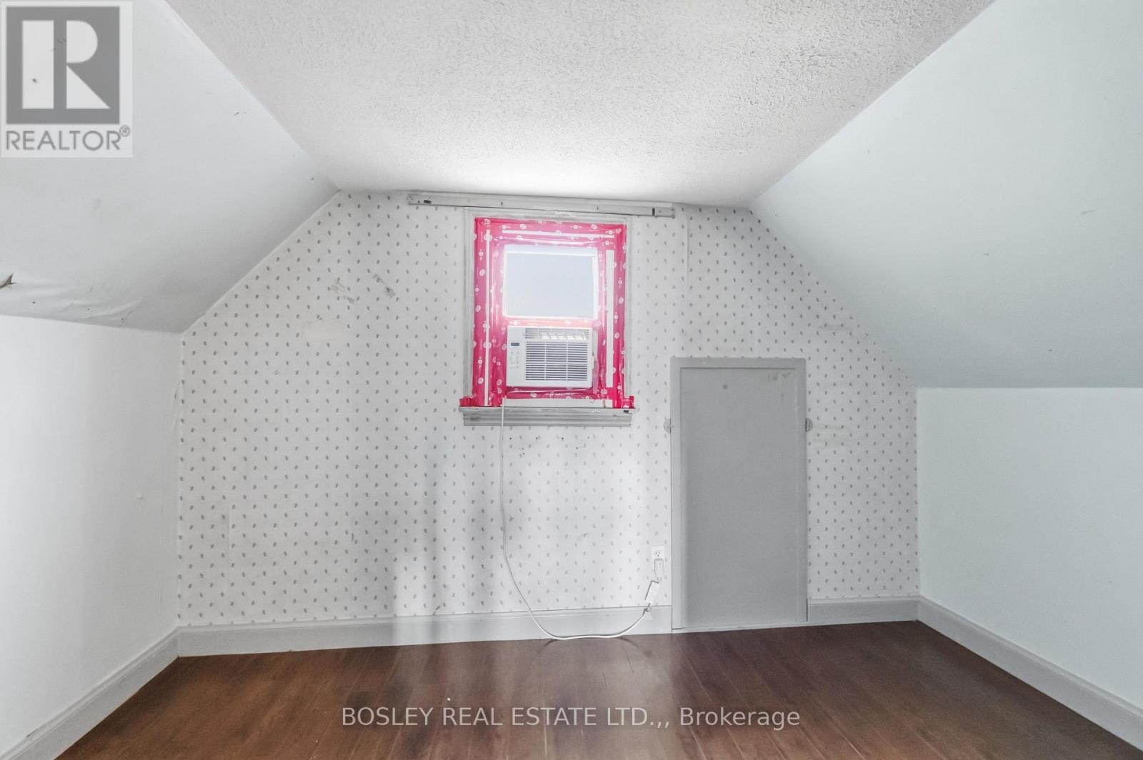 230 Pelham Road, St. Catharines, Ontario  L2S 1X6 - Photo 12 - X13465510
