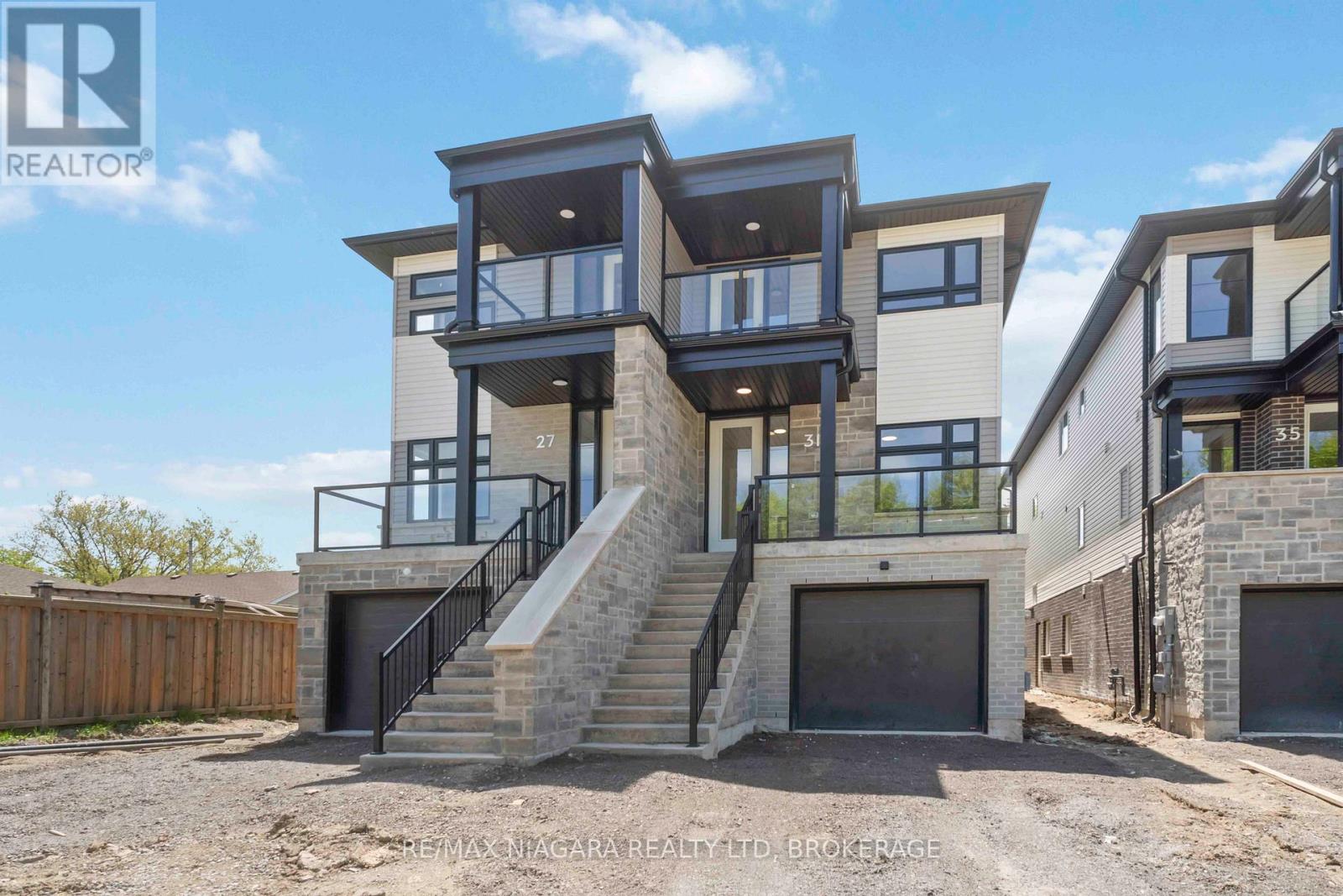 LOWER - 31 SUPERIOR STREET, Welland, Ontario