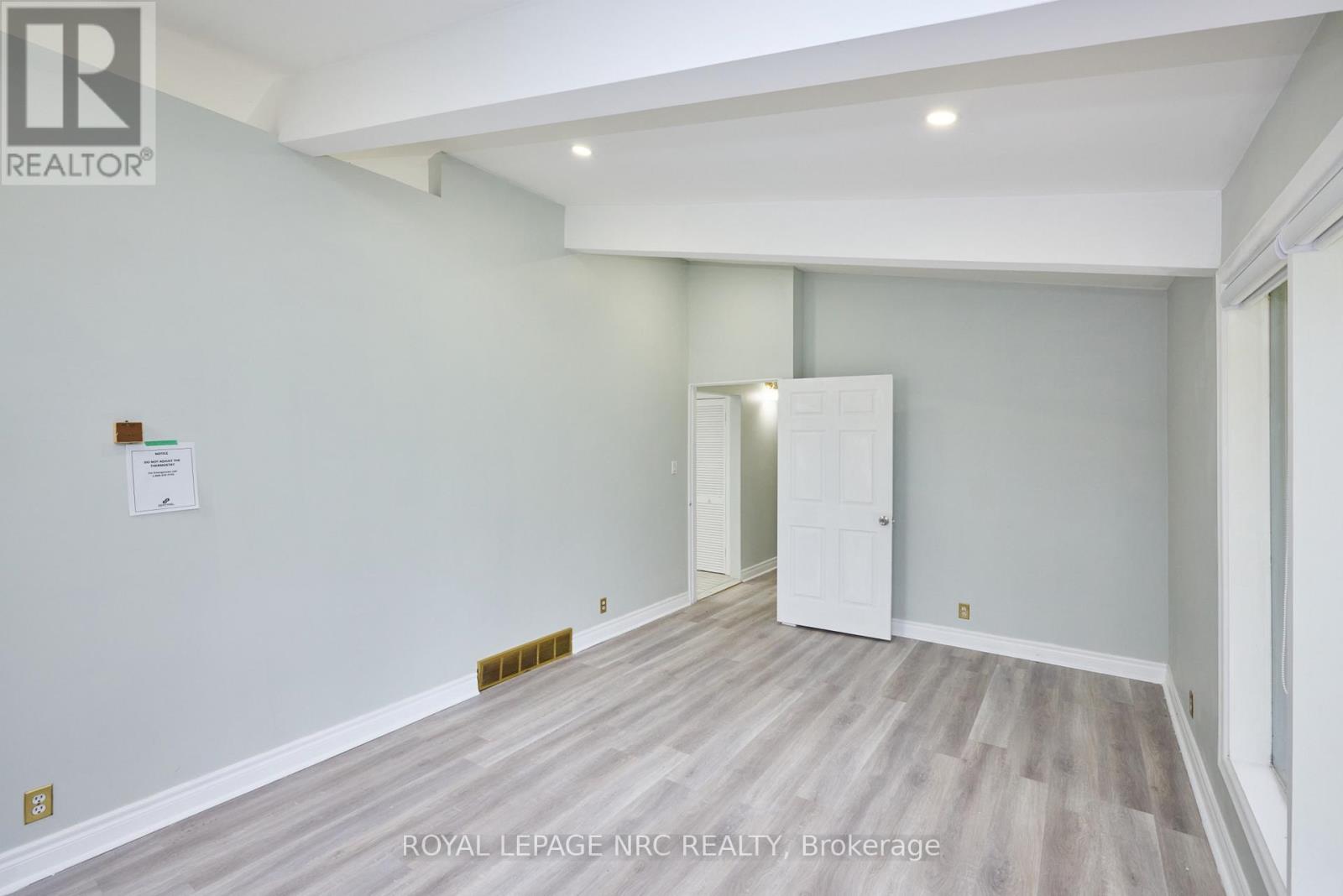 6673 Huggins Street, Niagara Falls, Ontario  L2J 1H5 - Photo 15 - X13466140