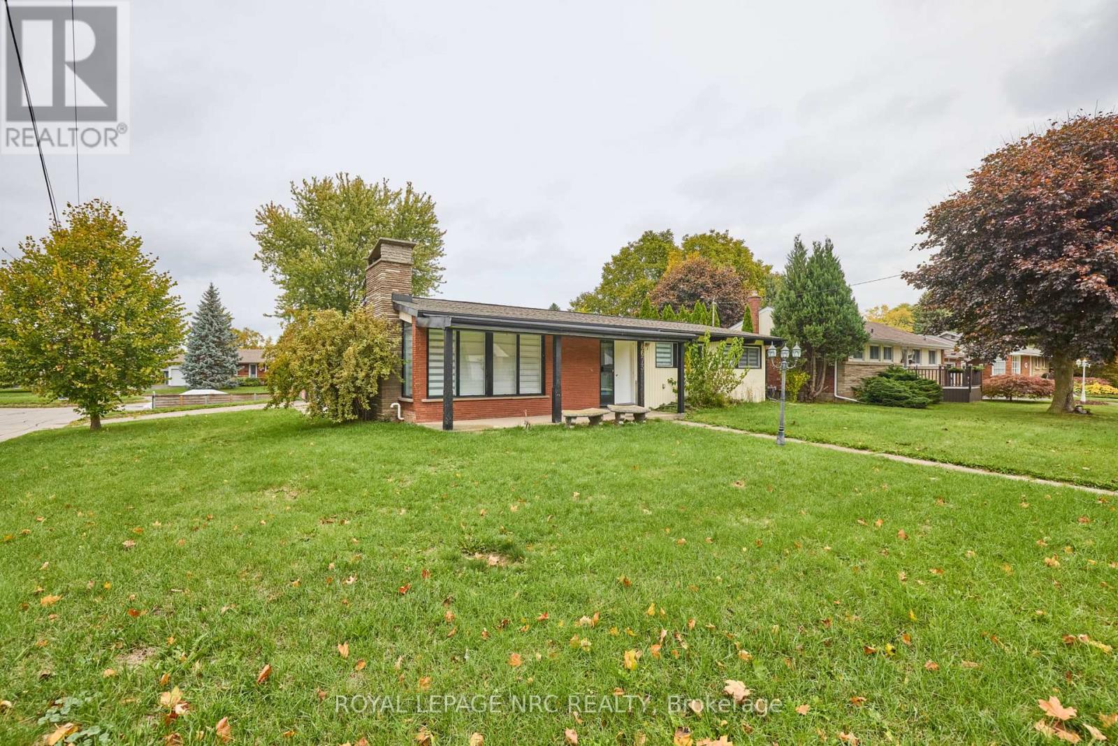 6673 Huggins Street, Niagara Falls, Ontario  L2J 1H5 - Photo 2 - X13466140