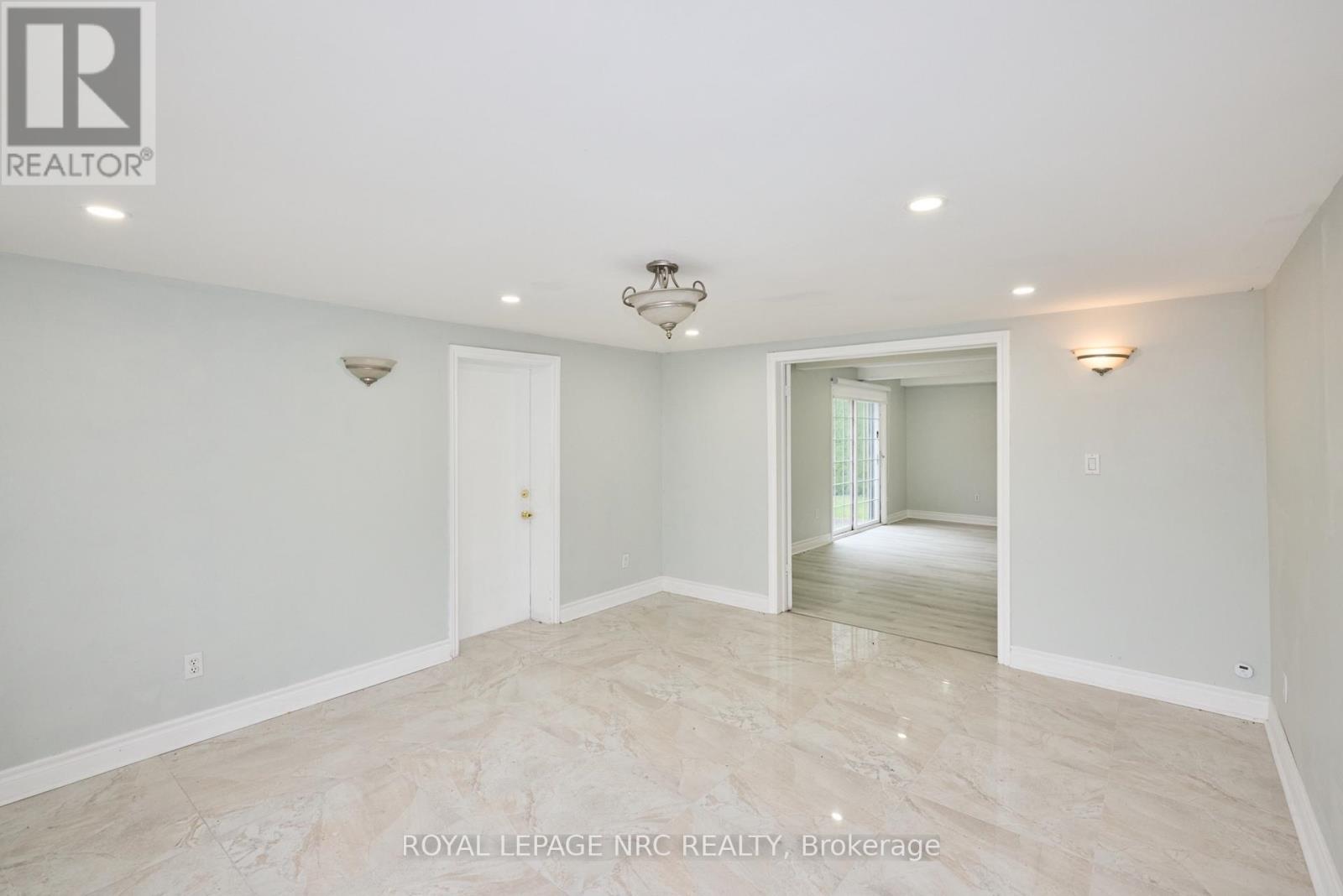 6673 Huggins Street, Niagara Falls, Ontario  L2J 1H5 - Photo 20 - X13466140