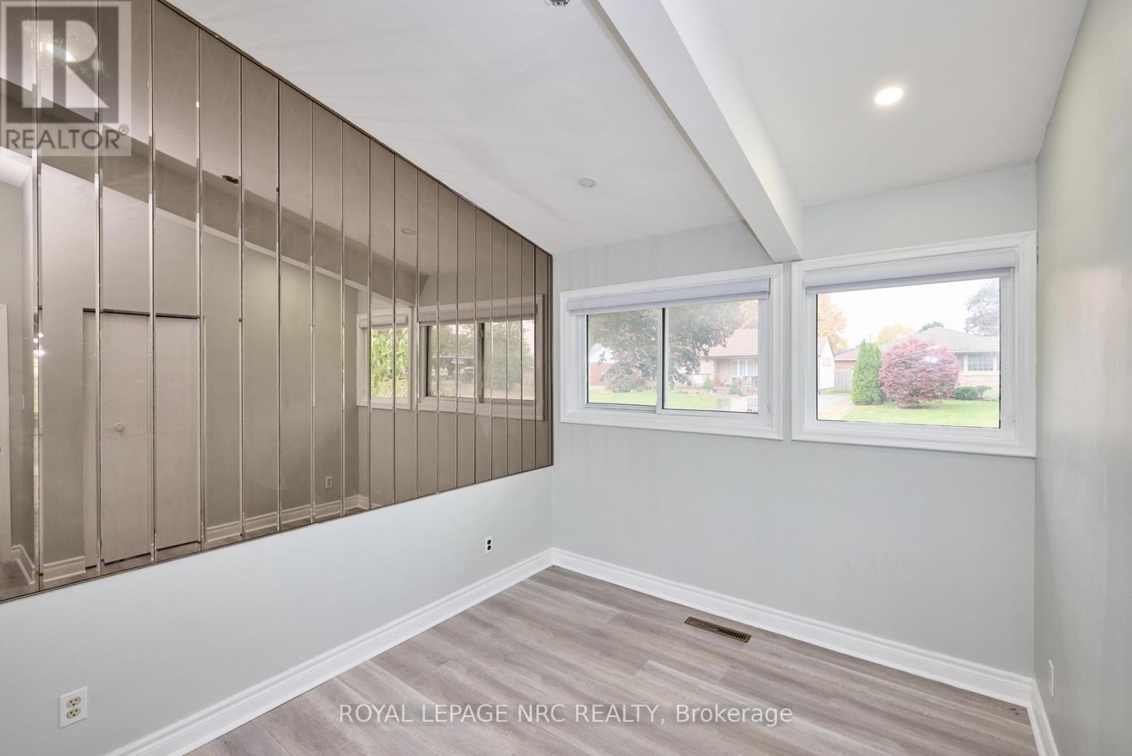 6673 Huggins Street, Niagara Falls, Ontario  L2J 1H5 - Photo 29 - X13466140