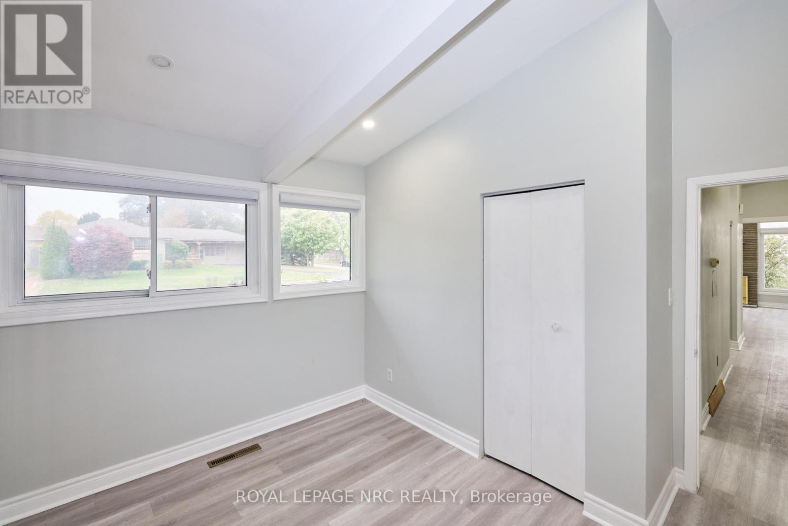 6673 Huggins Street, Niagara Falls, Ontario  L2J 1H5 - Photo 30 - X13466140