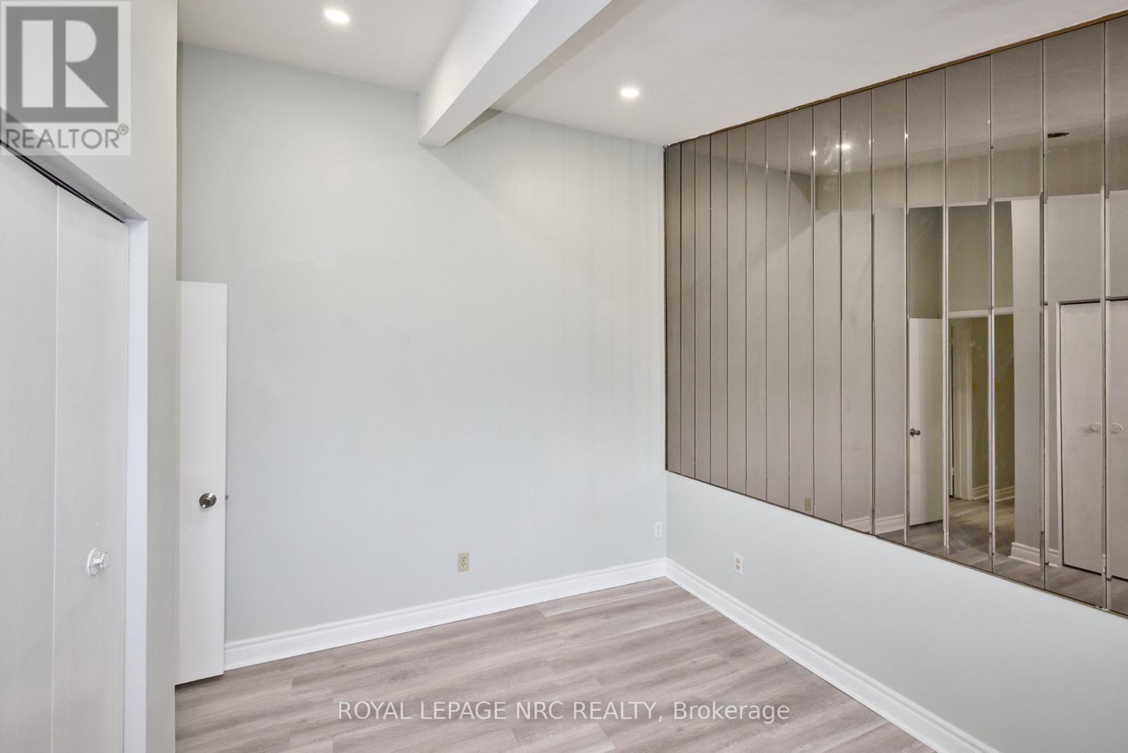 6673 Huggins Street, Niagara Falls, Ontario  L2J 1H5 - Photo 31 - X13466140