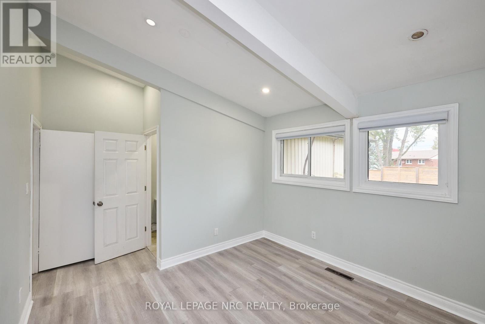6673 Huggins Street, Niagara Falls, Ontario  L2J 1H5 - Photo 36 - X13466140