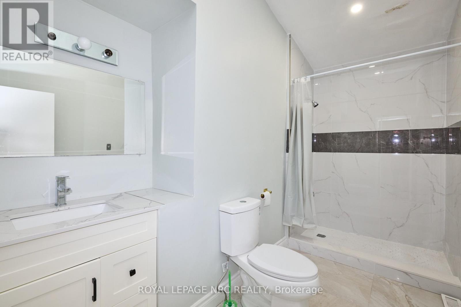 6673 Huggins Street, Niagara Falls, Ontario  L2J 1H5 - Photo 38 - X13466140