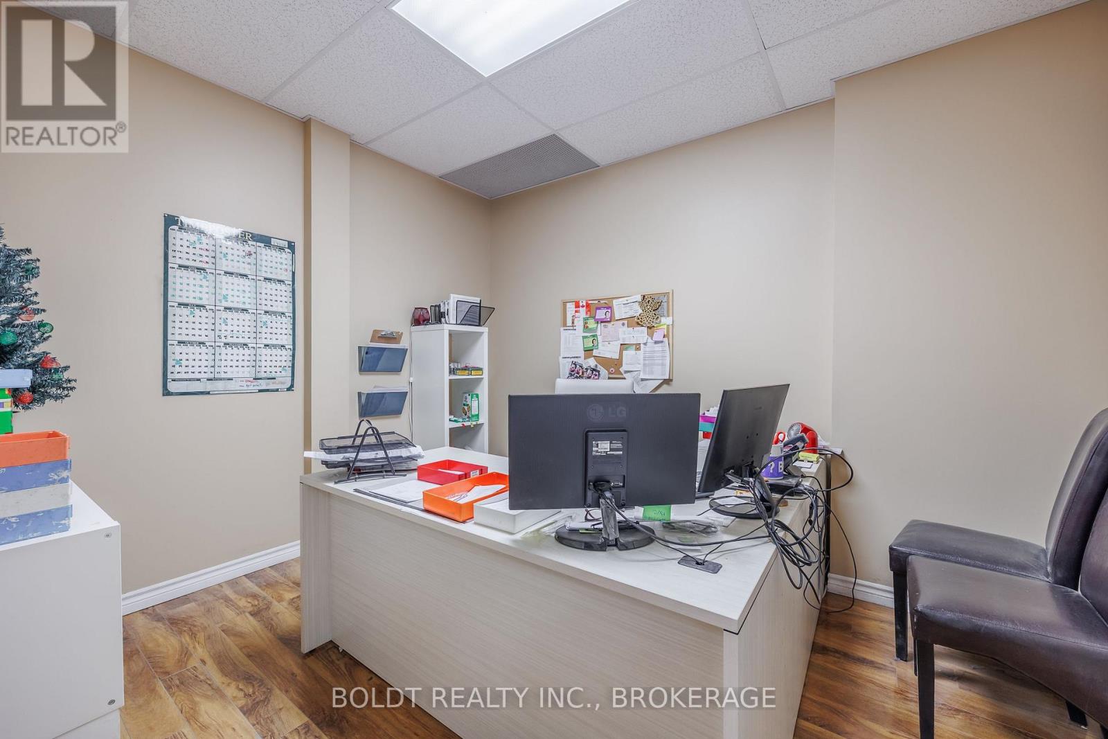 120 - 325 Welland Avenue, St. Catharines, Ontario  L2R 2R2 - Photo 11 - X13466706