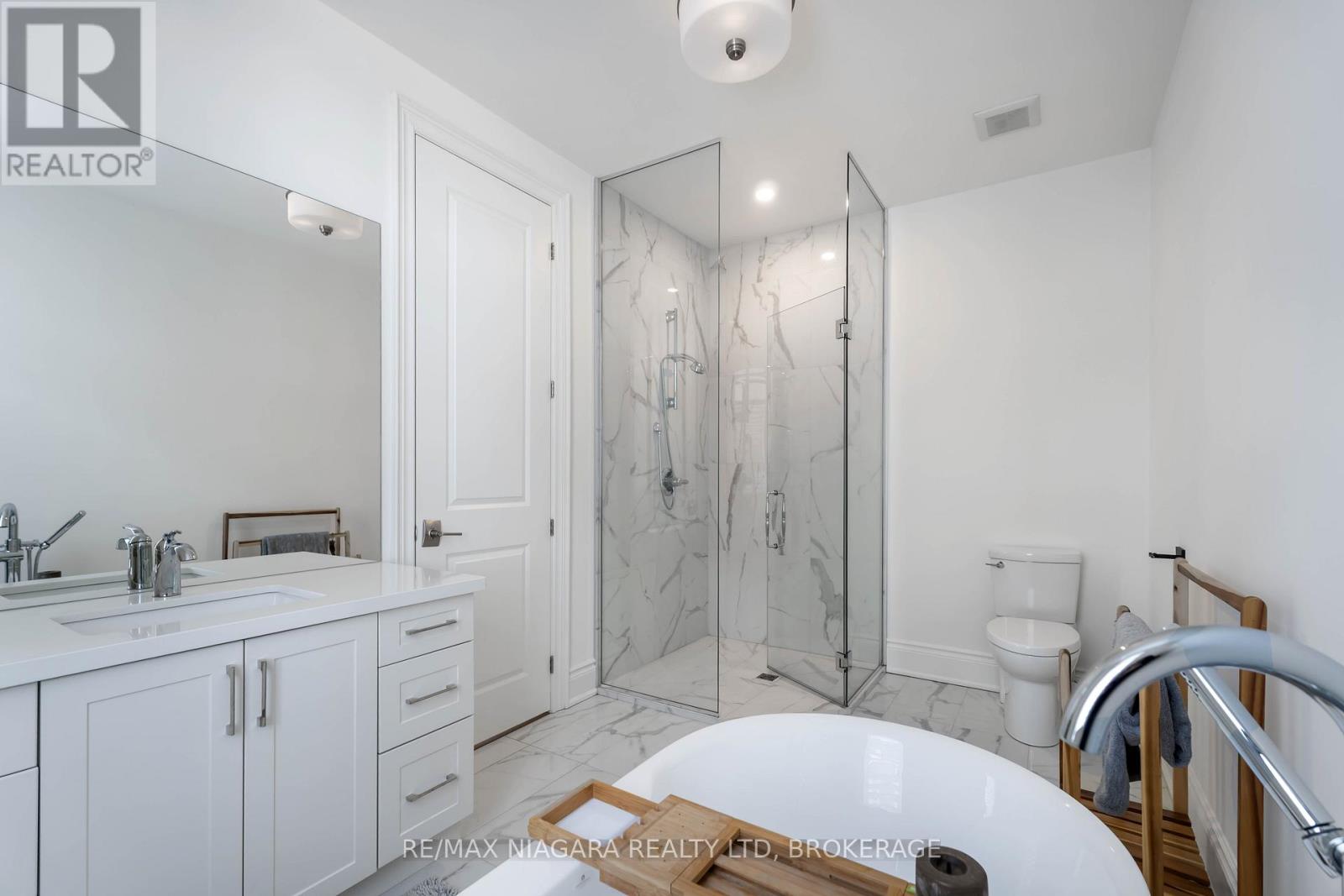 15 Arbourvale Common Road, St. Catharines, Ontario  L2T 3B7 - Photo 25 - X13467316