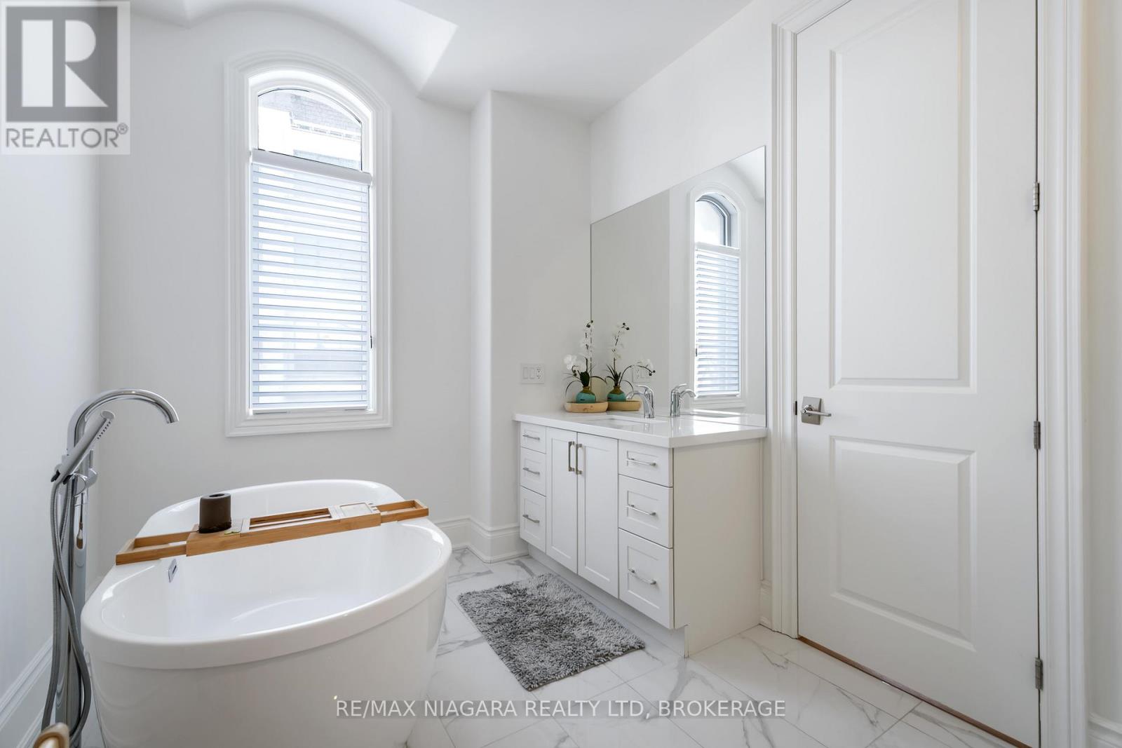 15 Arbourvale Common Road, St. Catharines, Ontario  L2T 3B7 - Photo 26 - X13467316