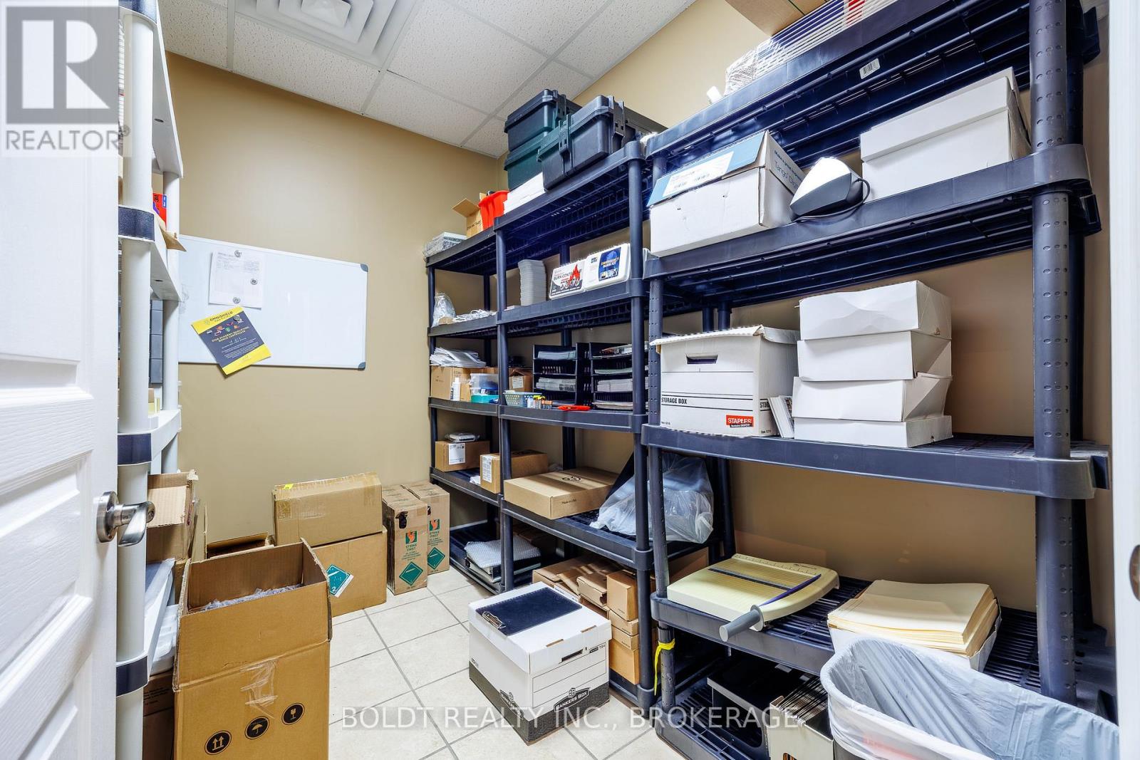 #13 Lower Unit - 13-15 Secord Drive, St. Catharines, Ontario  L2N 1K9 - Photo 8 - X13467750