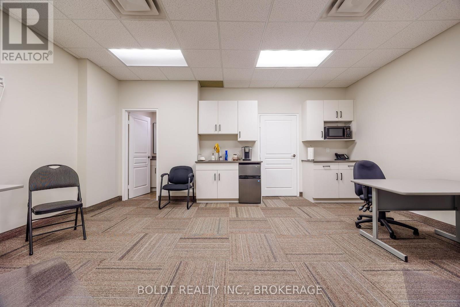 #15 Lower Unit - 13-15 Secord Drive, St. Catharines, Ontario  L2N 1K9 - Photo 6 - X13467768