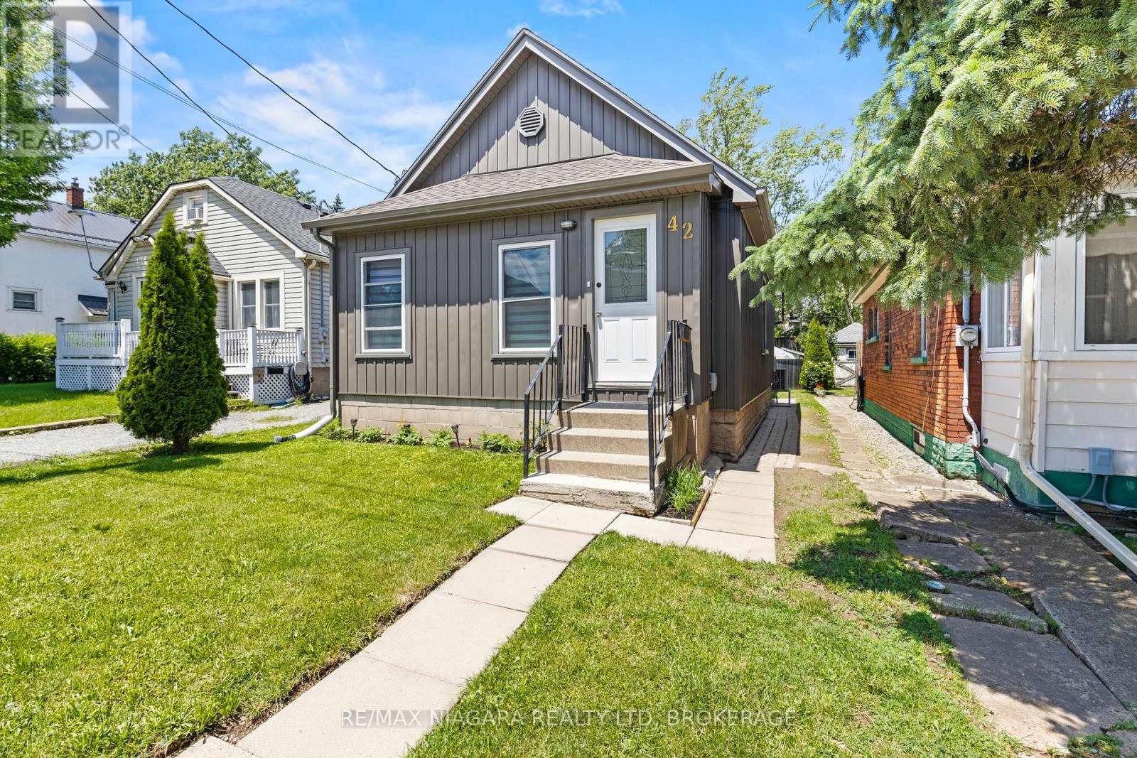 42 Mccormick Street, Welland, Ontario  L3C 4L9 - Photo 2 - X13467790