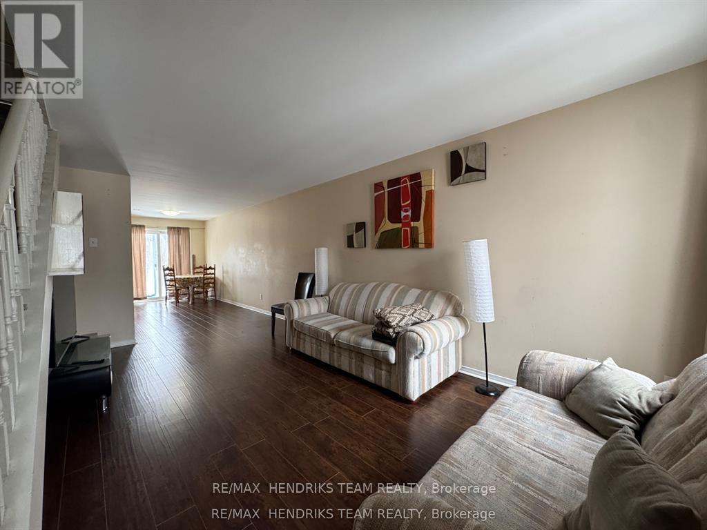 308 Oakdale Avenue, St. Catharines, Ontario  L2P 2T5 - Photo 4 - X13467850