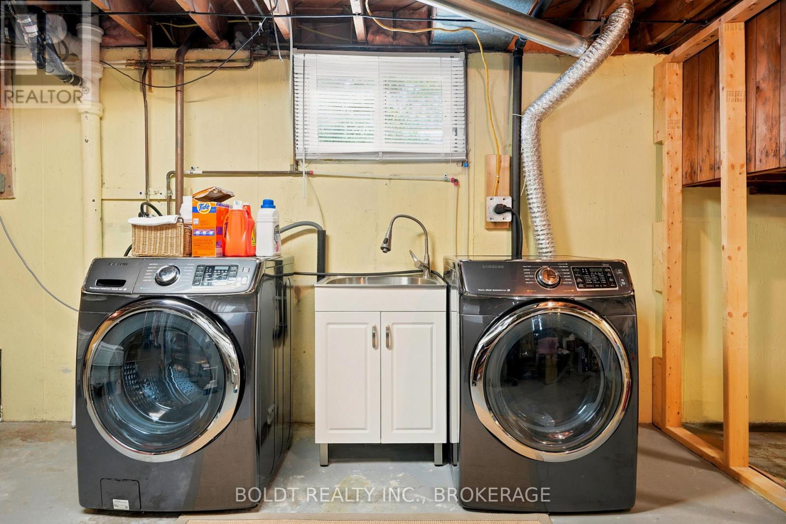 9 Woodgate Avenue, St. Catharines, Ontario  L2R 3V3 - Photo 25 - X13468280