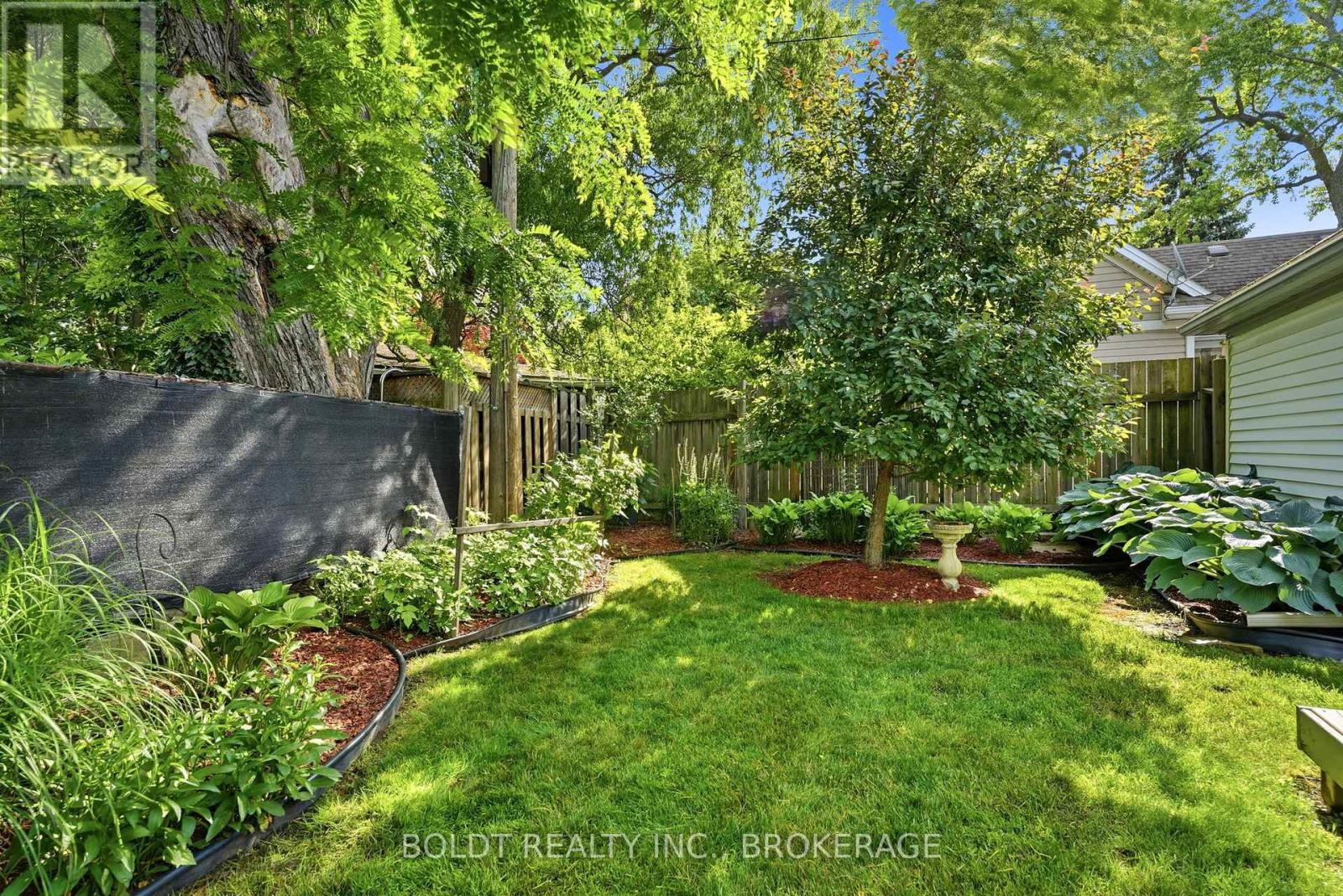 9 Woodgate Avenue, St. Catharines, Ontario  L2R 3V3 - Photo 33 - X13468280