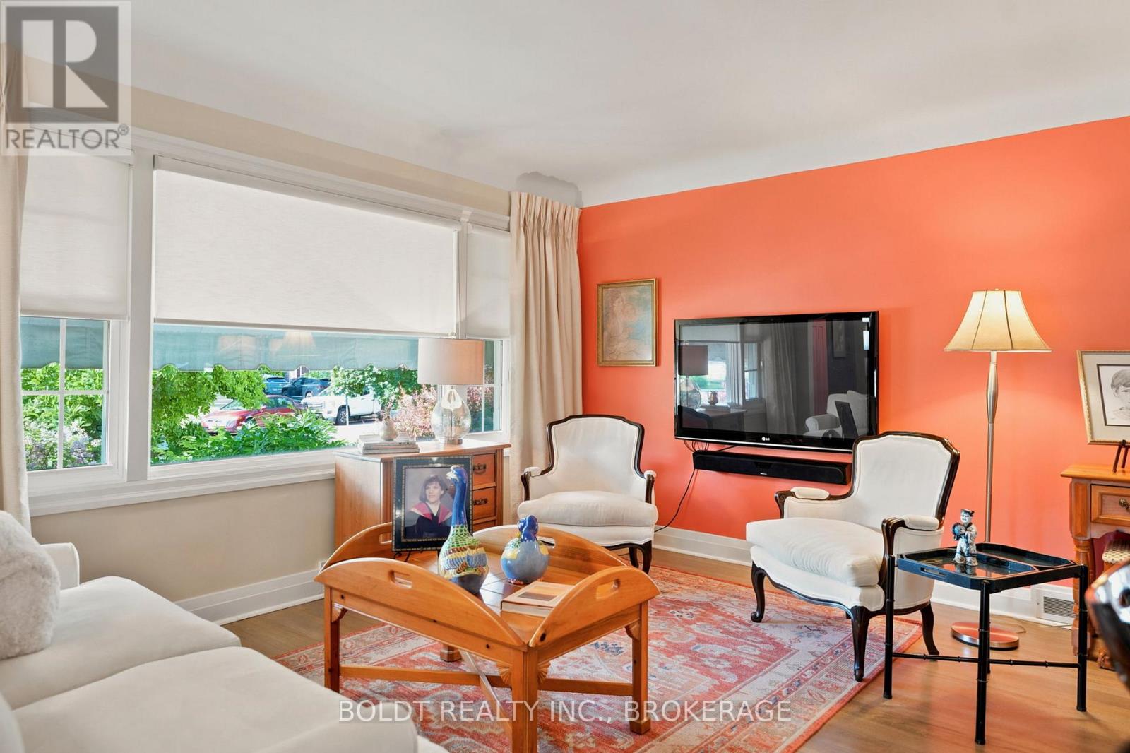 9 Woodgate Avenue, St. Catharines, Ontario  L2R 3V3 - Photo 7 - X13468280