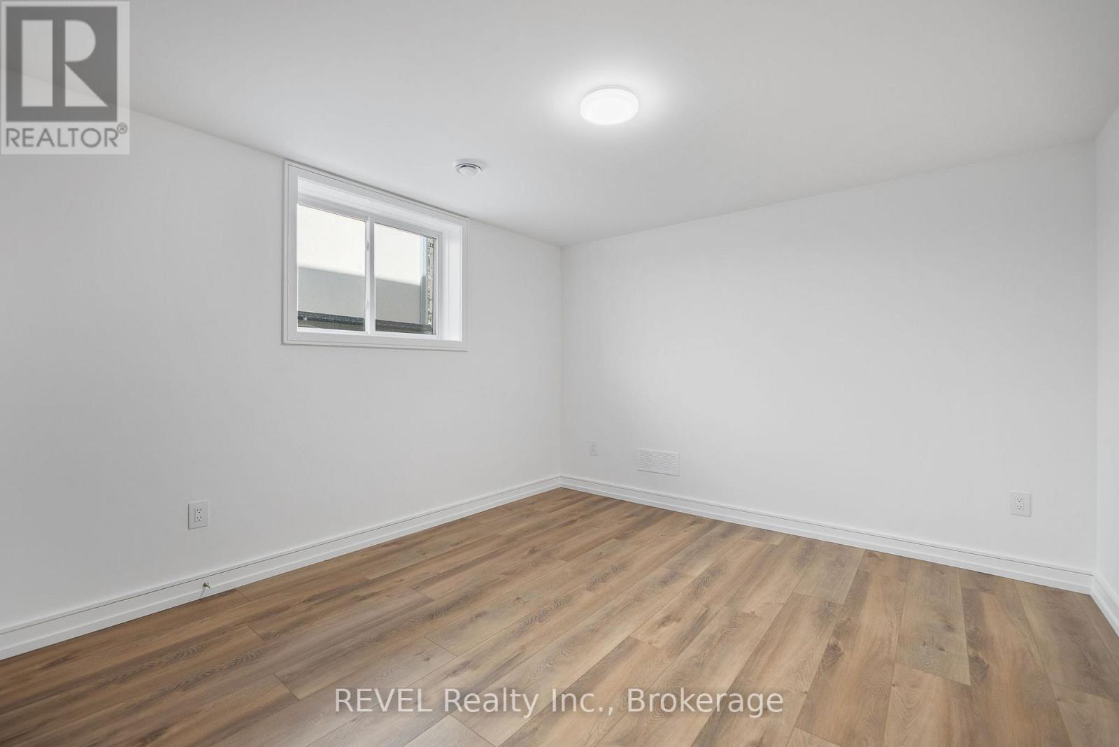 40 Ivy Crescent, Thorold, Ontario  L2V 0J9 - Photo 7 - X13468952