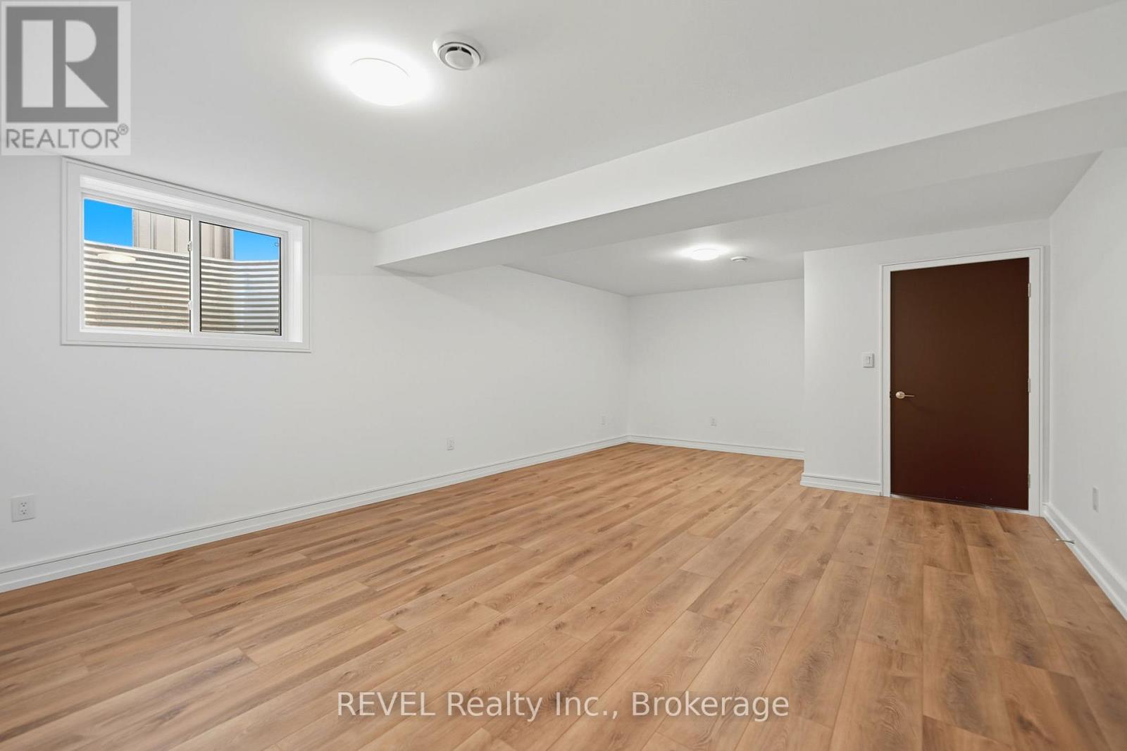 40 Ivy Crescent, Thorold, Ontario  L2V 0J9 - Photo 8 - X13468952
