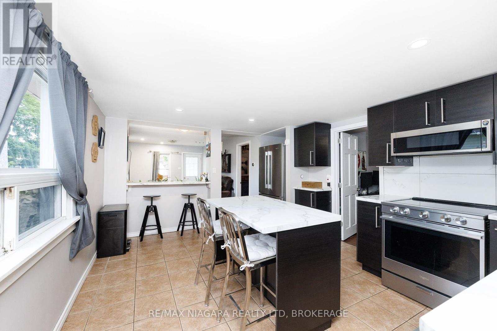 350 Belleview Boulevard, Fort Erie, Ontario  L0S 1N0 - Photo 10 - X13469254
