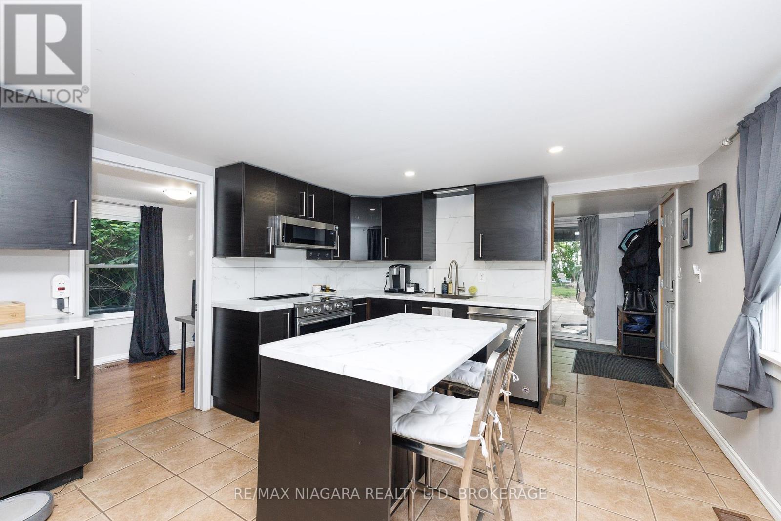350 Belleview Boulevard, Fort Erie, Ontario  L0S 1N0 - Photo 12 - X13469254