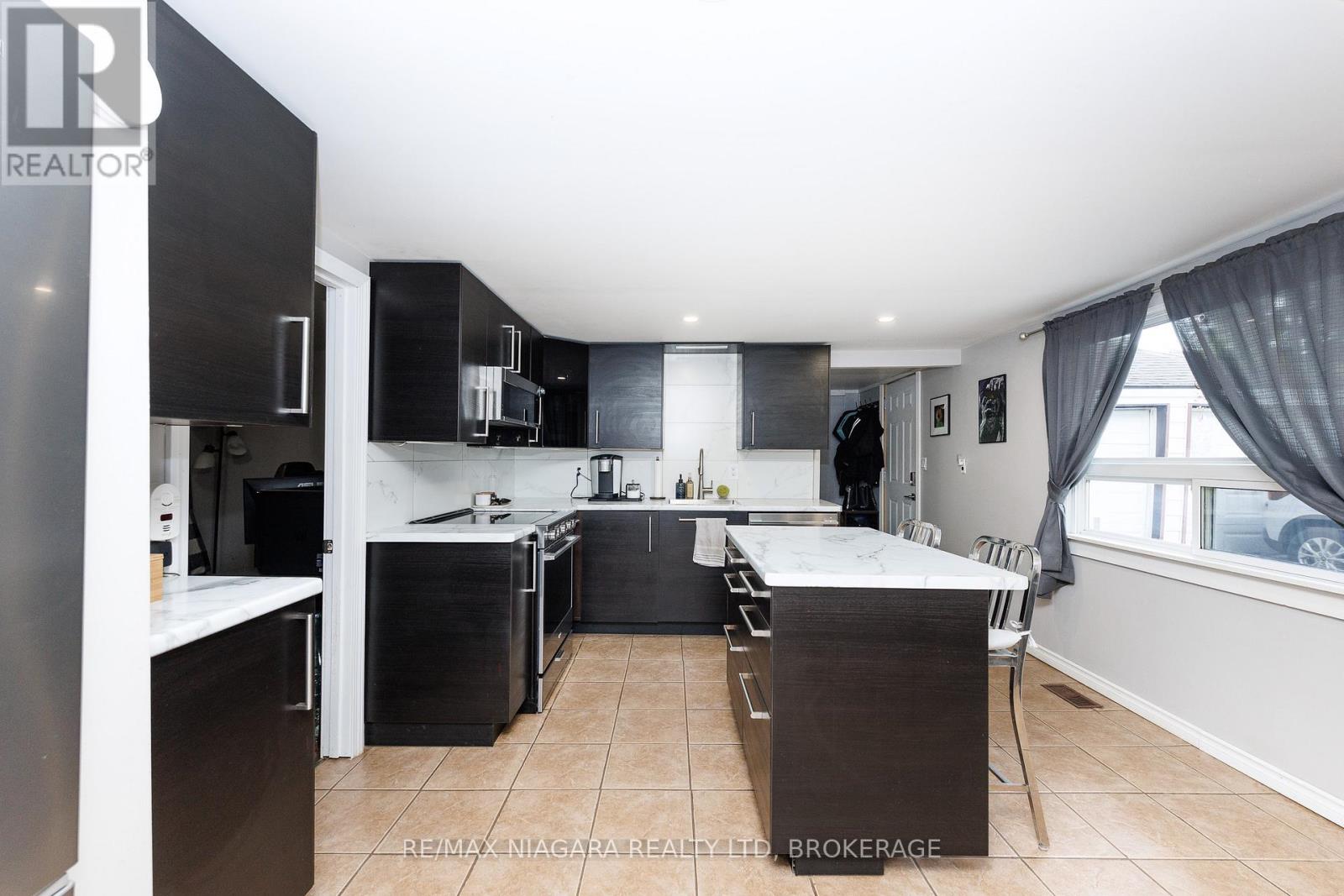 350 Belleview Boulevard, Fort Erie, Ontario  L0S 1N0 - Photo 13 - X13469254