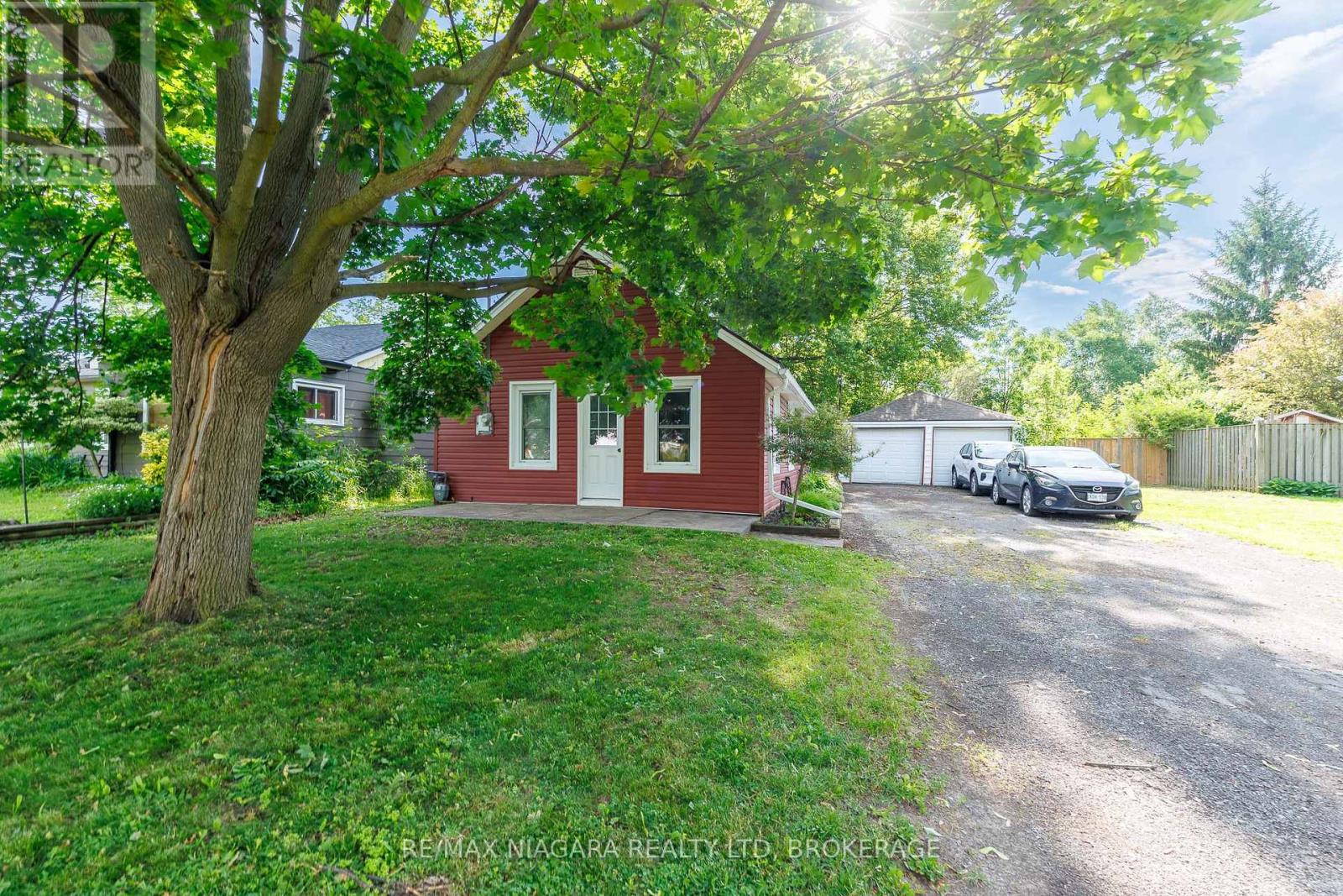 350 Belleview Boulevard, Fort Erie, Ontario  L0S 1N0 - Photo 3 - X13469254