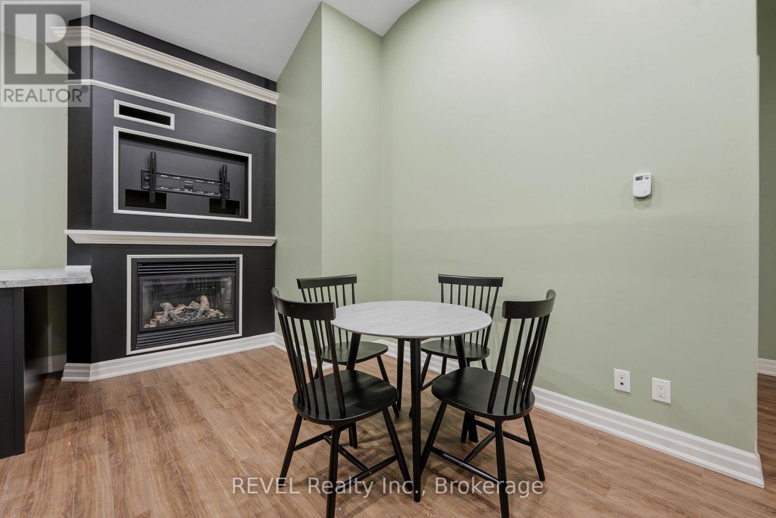 2 - 10 Queen Street, Niagara-On-The-Lake, Ontario  L0S 1J0 - Photo 12 - X13469448