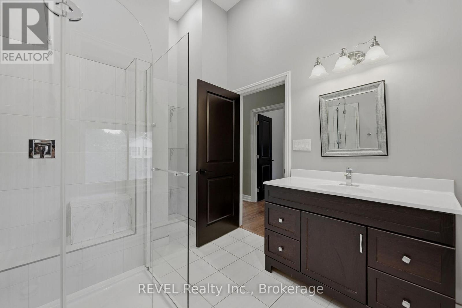 2 - 10 Queen Street, Niagara-On-The-Lake, Ontario  L0S 1J0 - Photo 16 - X13469448