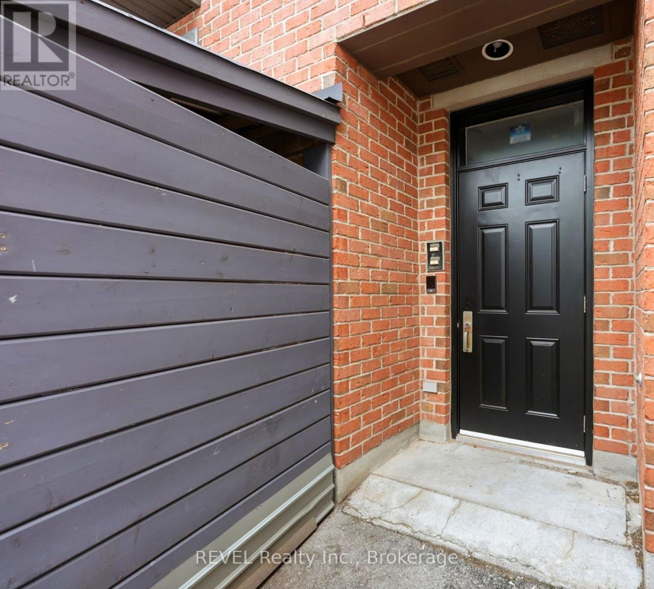 2 - 10 Queen Street, Niagara-On-The-Lake, Ontario  L0S 1J0 - Photo 4 - X13469448