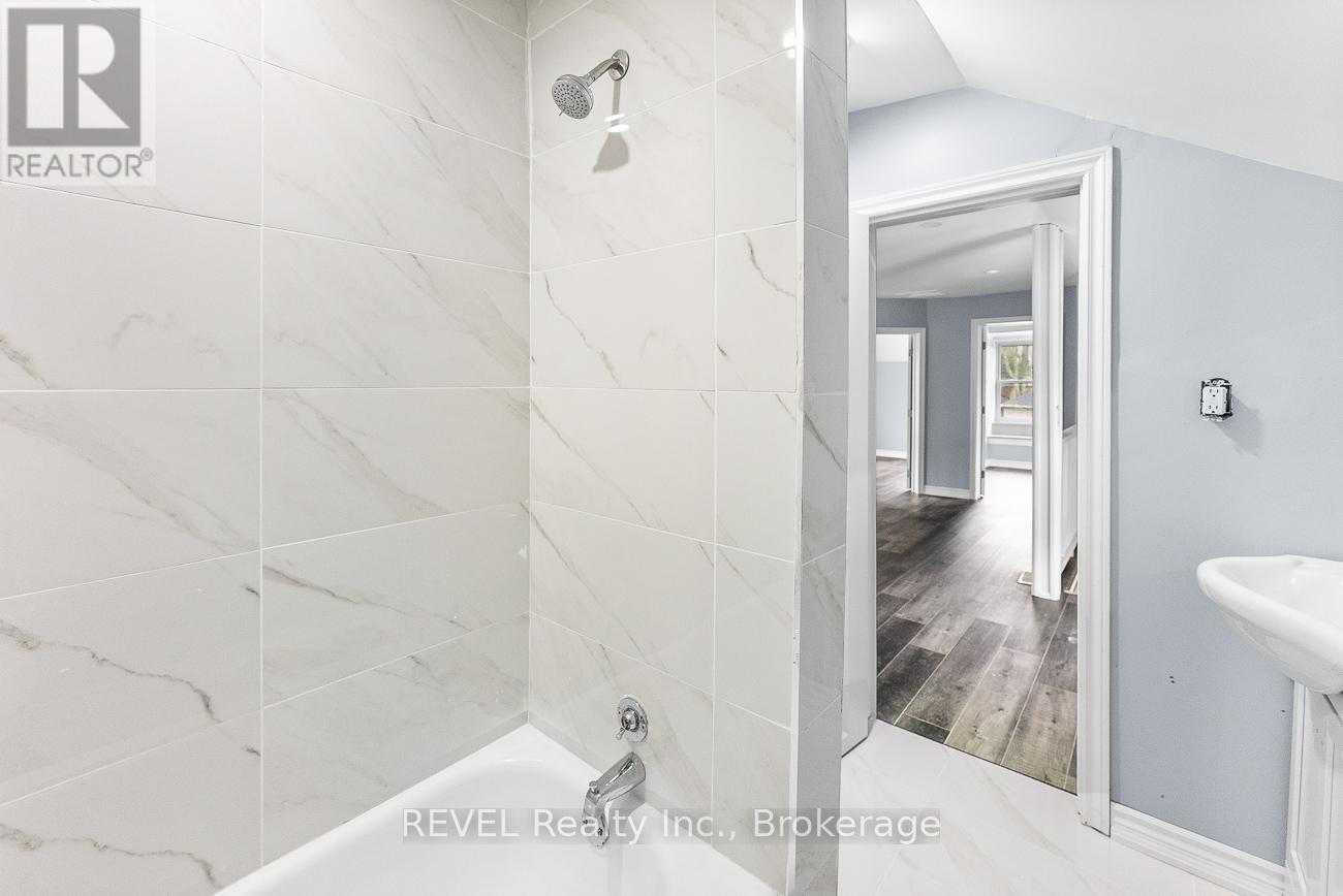 30 Division Street, St. Catharines, Ontario  L2R 3G2 - Photo 10 - X13469656
