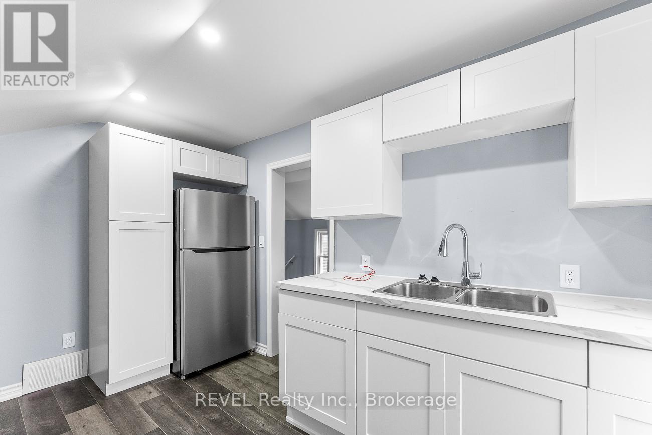 30 Division Street, St. Catharines, Ontario  L2R 3G2 - Photo 8 - X13469656