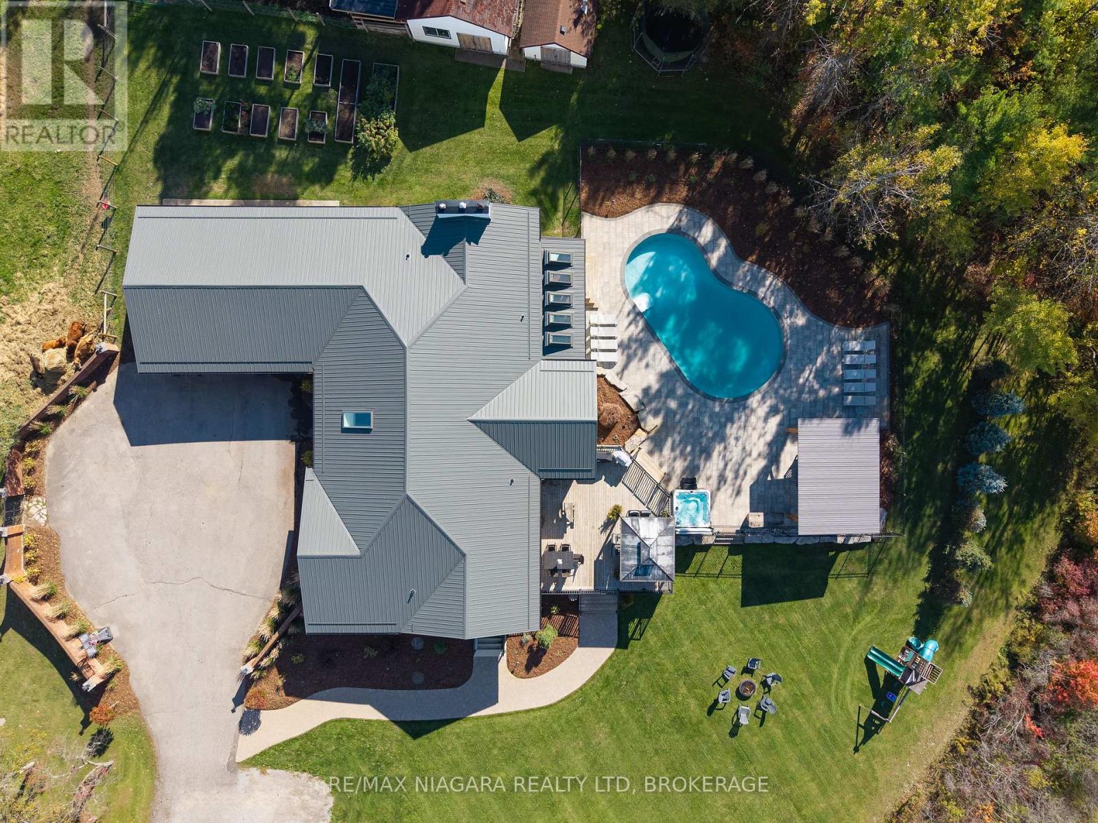 340 Roland Road, Pelham, Ontario  L0S 1M0 - Photo 5 - X13471062