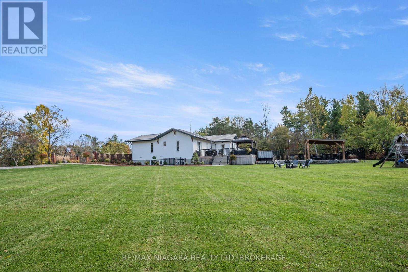 340 Roland Road, Pelham, Ontario  L0S 1M0 - Photo 9 - X13471062