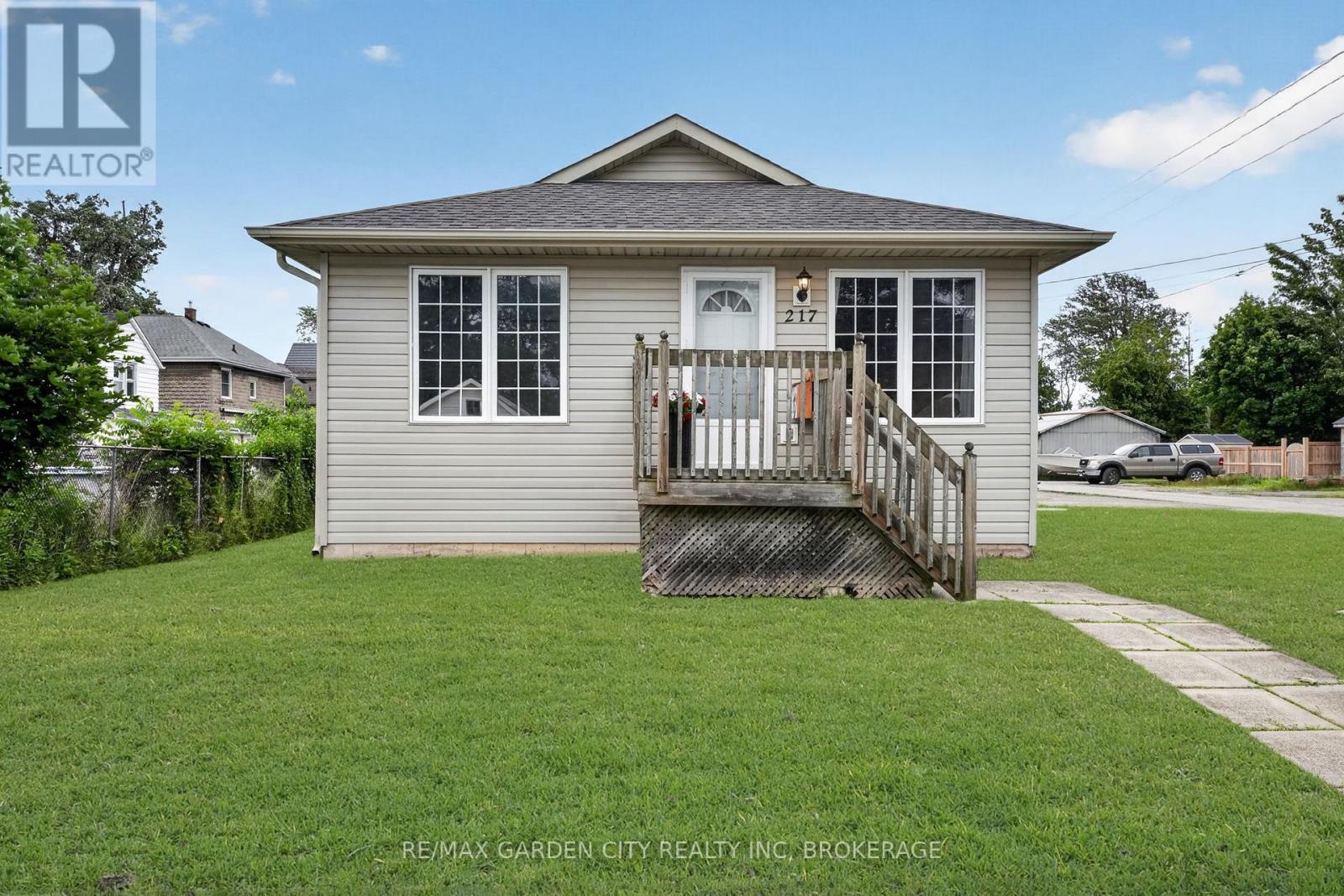 217 PINE STREET, Haldimand, Ontario