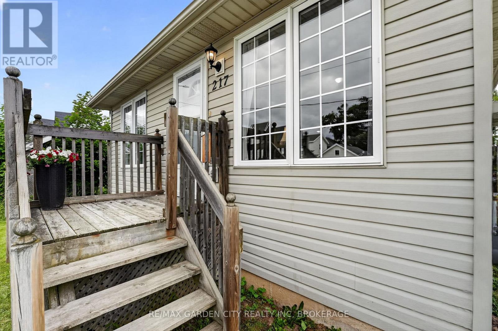 217 Pine Street, Haldimand, Ontario  N1A 2L4 - Photo 3 - X13471676