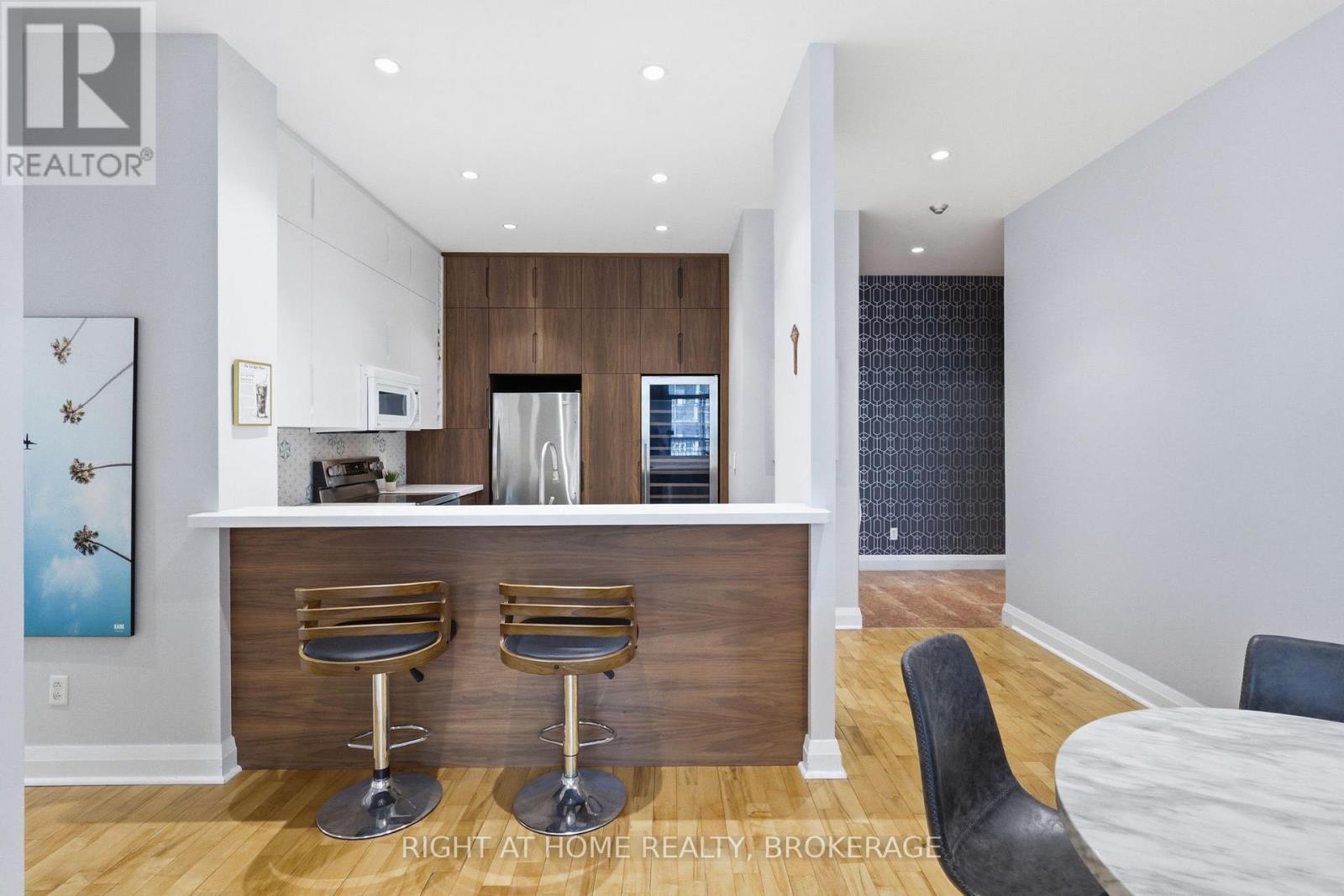 802 - 8 Wellesley Street E, Toronto, Ontario  M4Y 3B2 - Photo 10 - C13471698