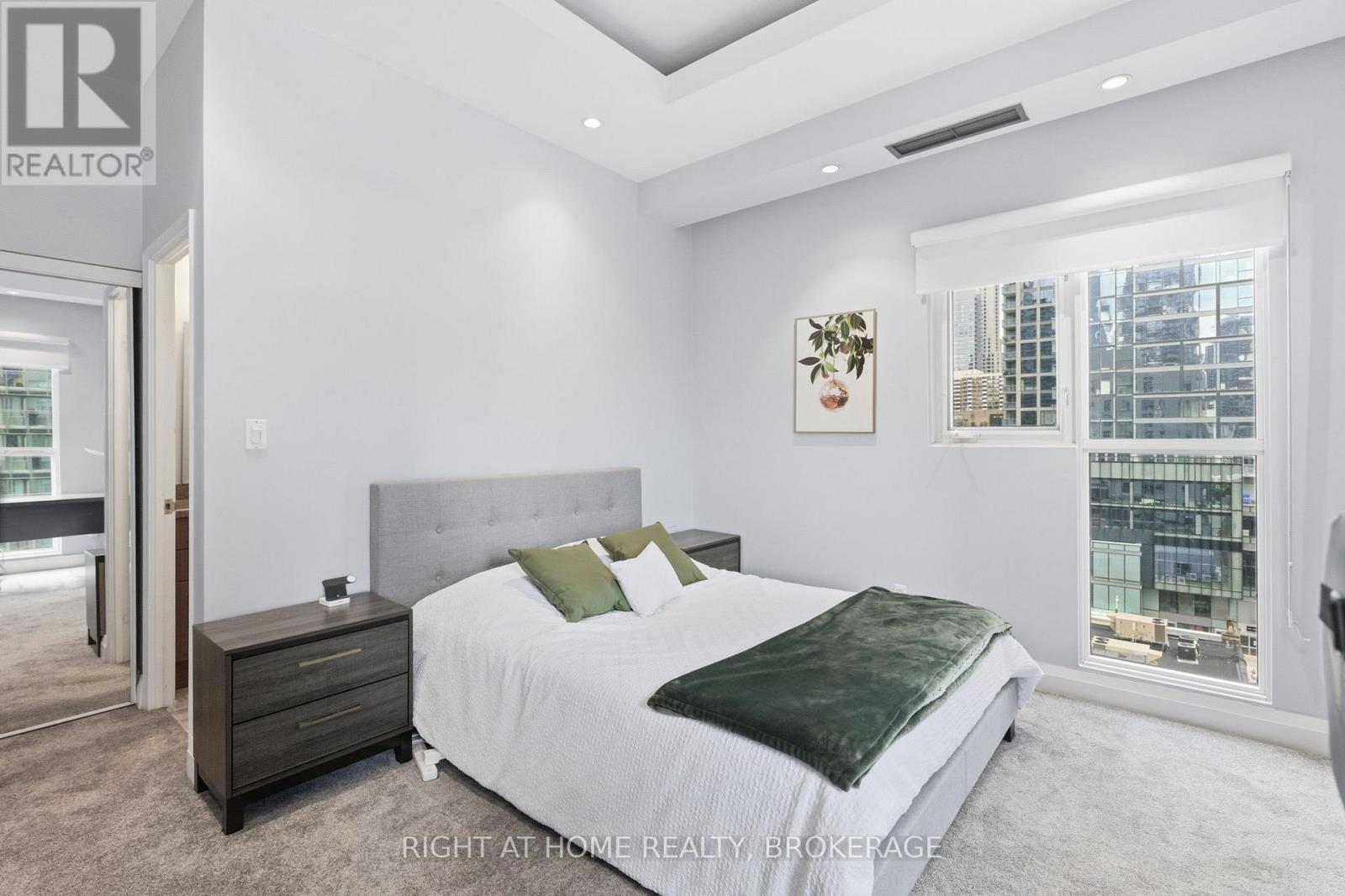 802 - 8 Wellesley Street E, Toronto, Ontario  M4Y 3B2 - Photo 18 - C13471698