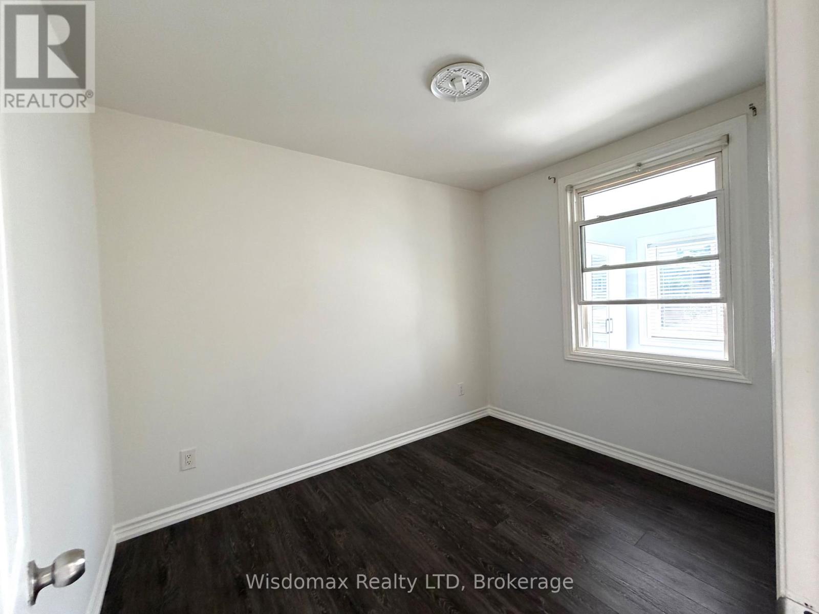 4104 Muir Avenue, Niagara Falls, Ontario  L2E 3L3 - Photo 4 - X13471826