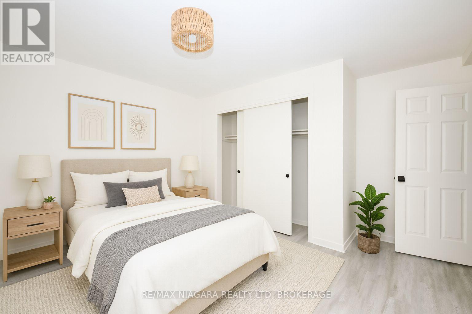 Unit 8 - 141 Plymouth Road, Welland, Ontario  L3B 3C8 - Photo 2 - X13472572