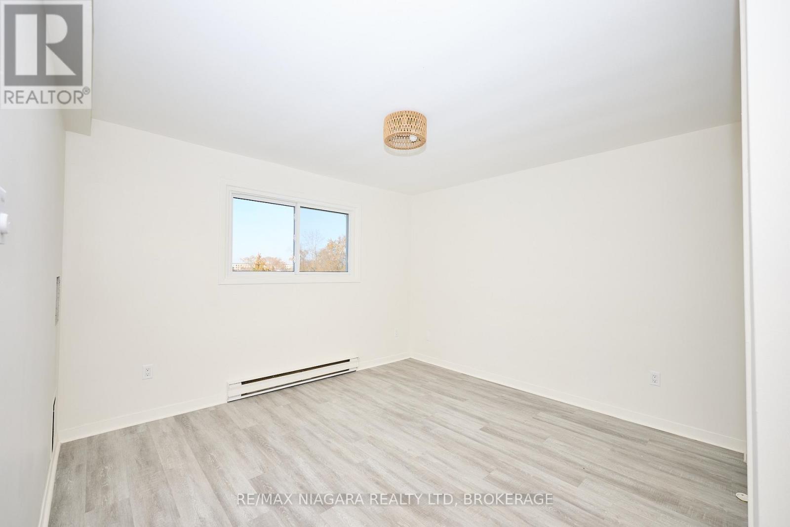 Unit 8 - 141 Plymouth Road, Welland, Ontario  L3B 3C8 - Photo 25 - X13472572