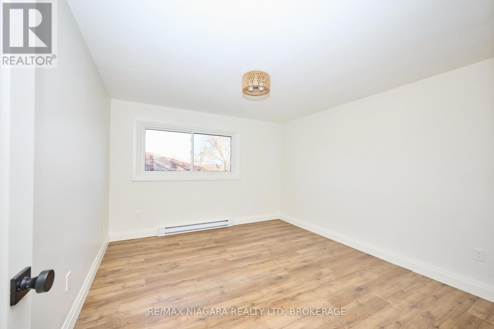 Unit 8 - 141 Plymouth Road, Welland, Ontario  L3B 3C8 - Photo 32 - X13472572