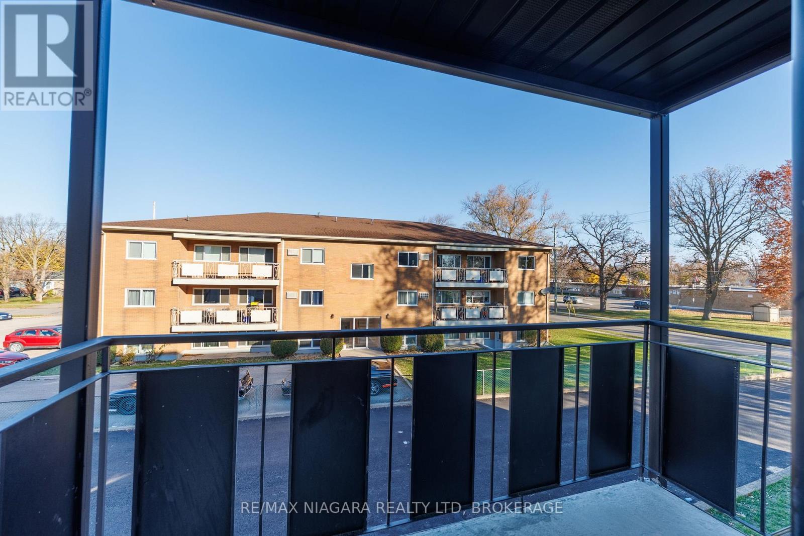 Unit 12 - 141 Plymouth Road, Welland, Ontario  L3B 3C8 - Photo 3 - X13472580