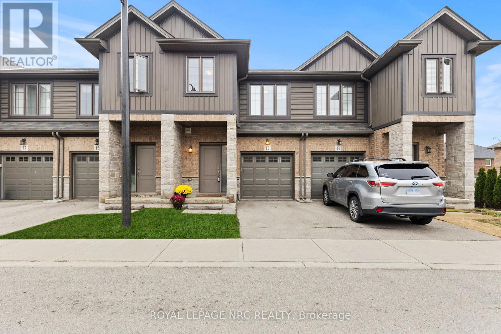 15 - 377 GLANCASTER ROAD, Hamilton, Ontario