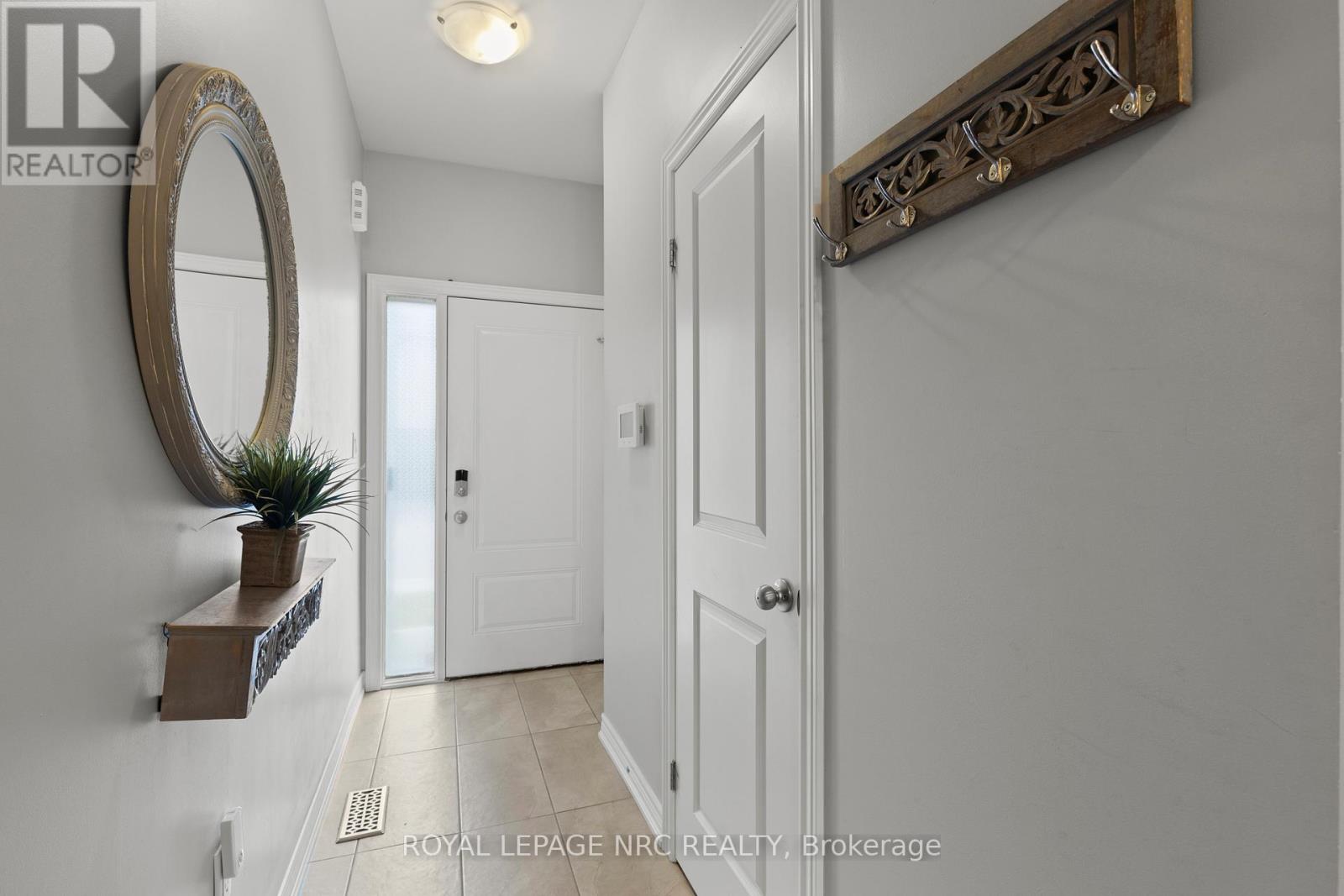 15 - 377 Glancaster Road, Hamilton, Ontario  L9G 0G4 - Photo 2 - X13472774