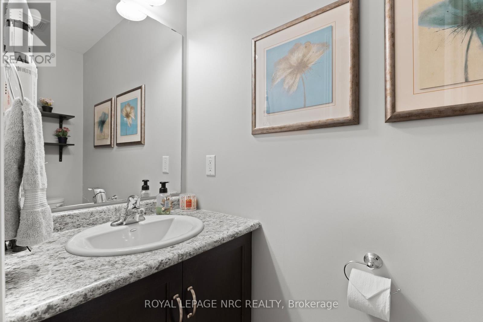 15 - 377 Glancaster Road, Hamilton, Ontario  L9G 0G4 - Photo 3 - X13472774