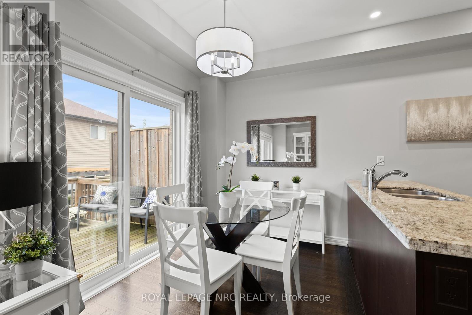 15 - 377 Glancaster Road, Hamilton, Ontario  L9G 0G4 - Photo 8 - X13472774